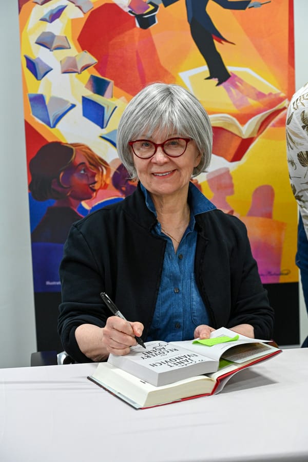 20251119_JanetandAlexEvanovichLibraryEvent _0010_SD