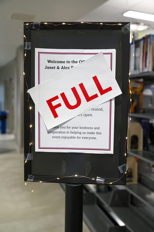 20251119_JanetandAlexEvanovichLibraryEvent _0019_SD