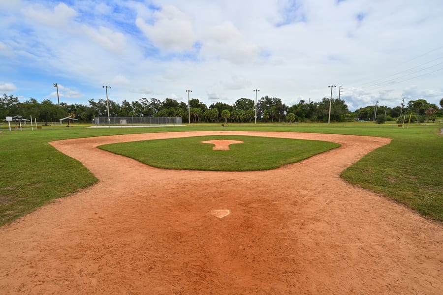 20250922_NewtownEstatesPark_0050_SD