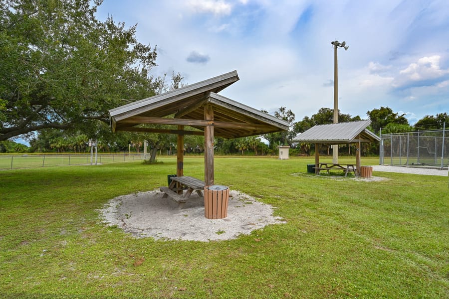 20250922_NewtownEstatesPark_0054_SD