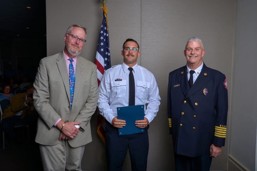 20260109_SCFDBadgePinningC1025_0082_SD