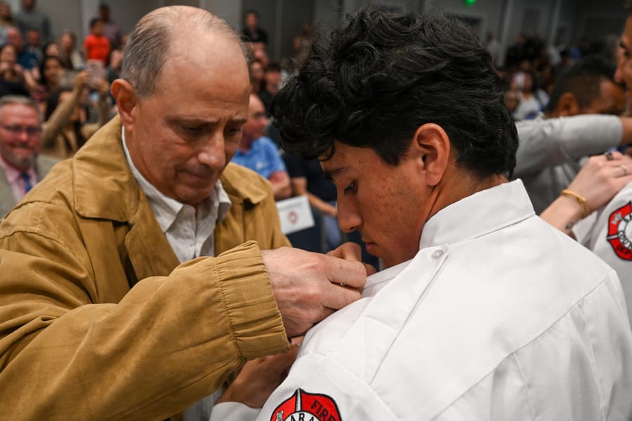 20260109_SCFDBadgePinningC1025_0019_SD