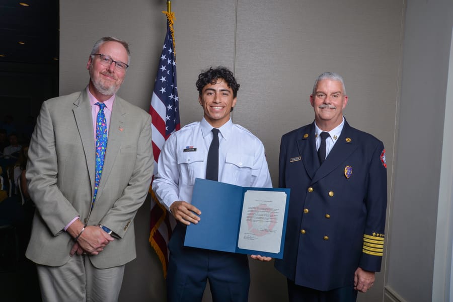 20260109_SCFDBadgePinningC1025_0073_SD