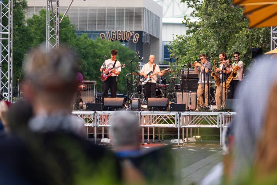 Party_on_the_Plaza_2025_1