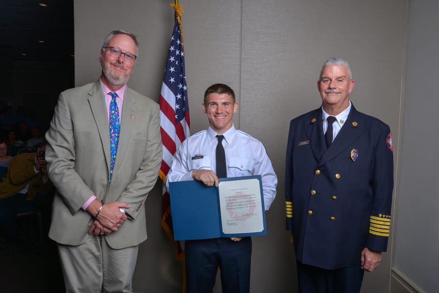 20260109_SCFDBadgePinningC1025_0077_SD