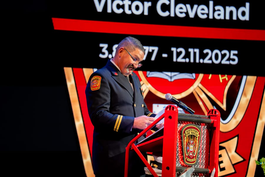 Victor Cleveland Funeral Service_CD-93