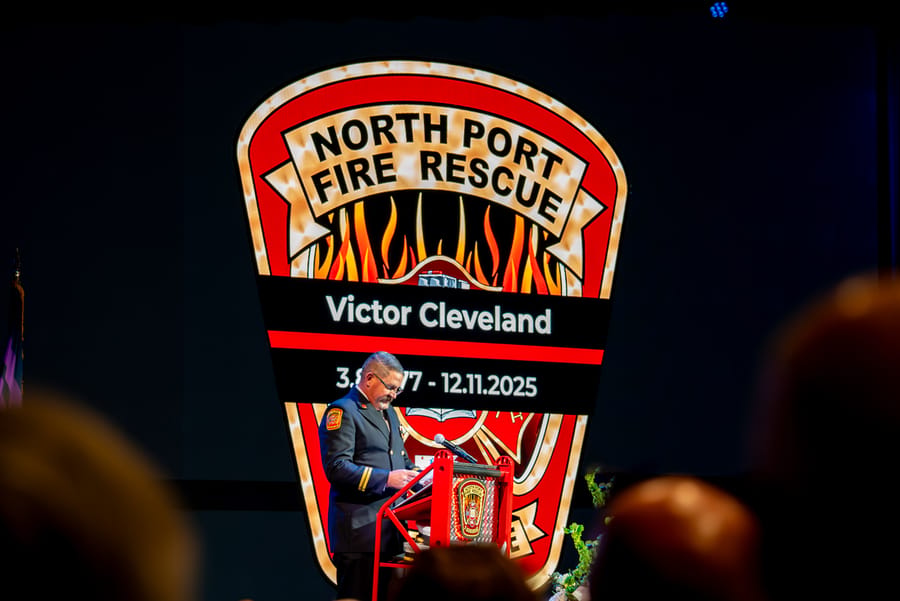 Victor Cleveland Funeral Service_CD-95