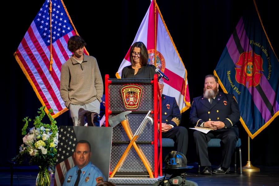 Victor Cleveland Funeral Service_CD-110