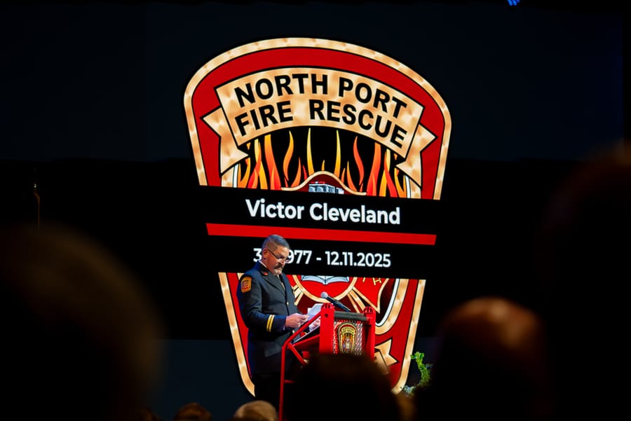 Victor Cleveland Funeral Service_CD-94