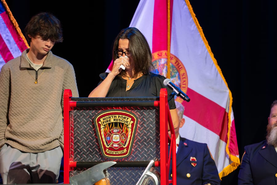 Victor Cleveland Funeral Service_CD-112