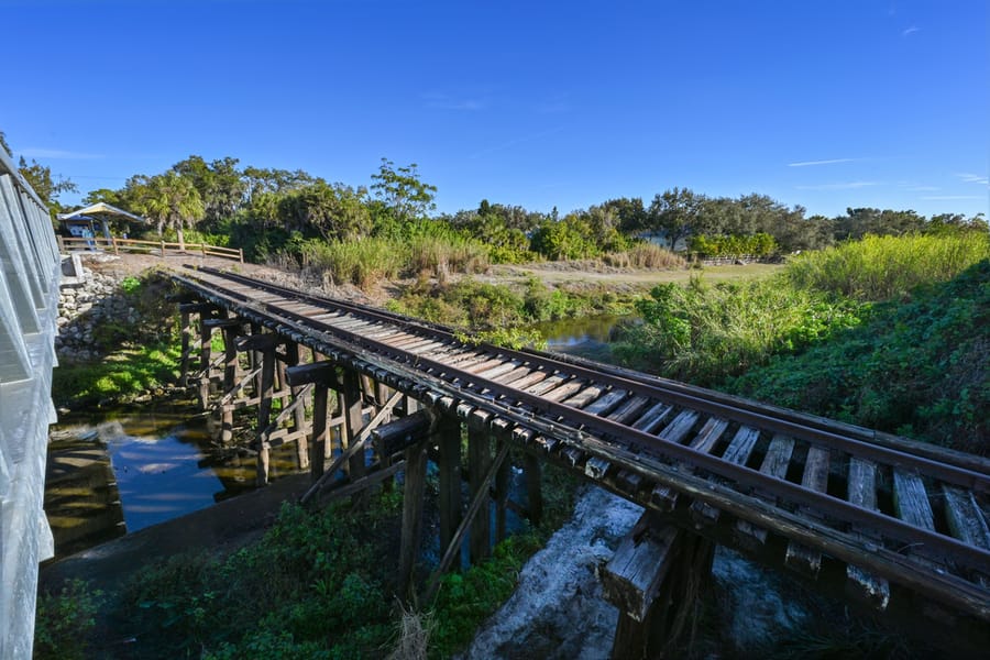 20260121_RailroadTrestleLegacyTrailPinecraft 0016_SD