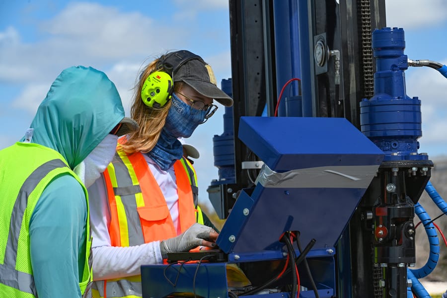 20260302_UF_MidnightPass_002_SD