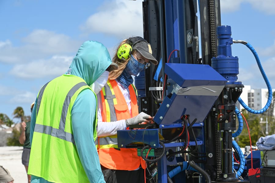 20260302_UF_MidnightPass_001_SD