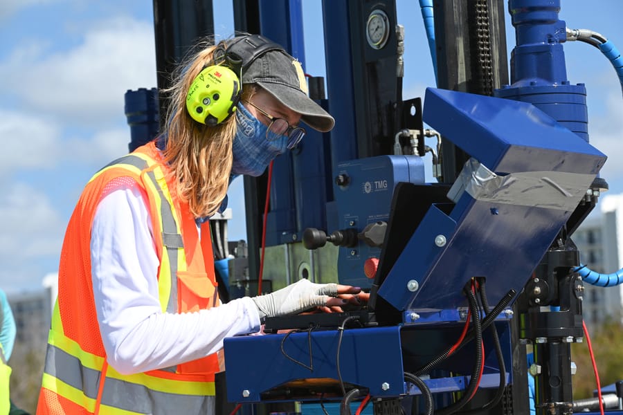 20260302_UF_MidnightPass_003_SD