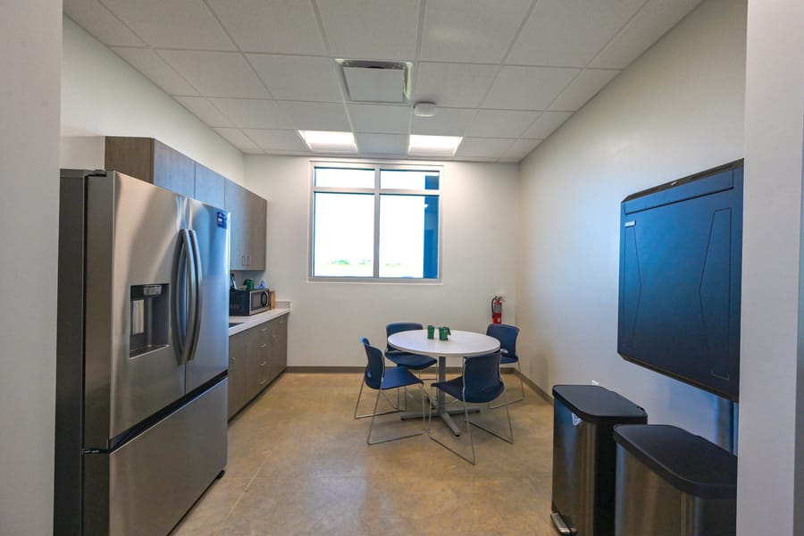 20260310_VeniceChemicalCollectionCenterRibbonCutting_058_SD