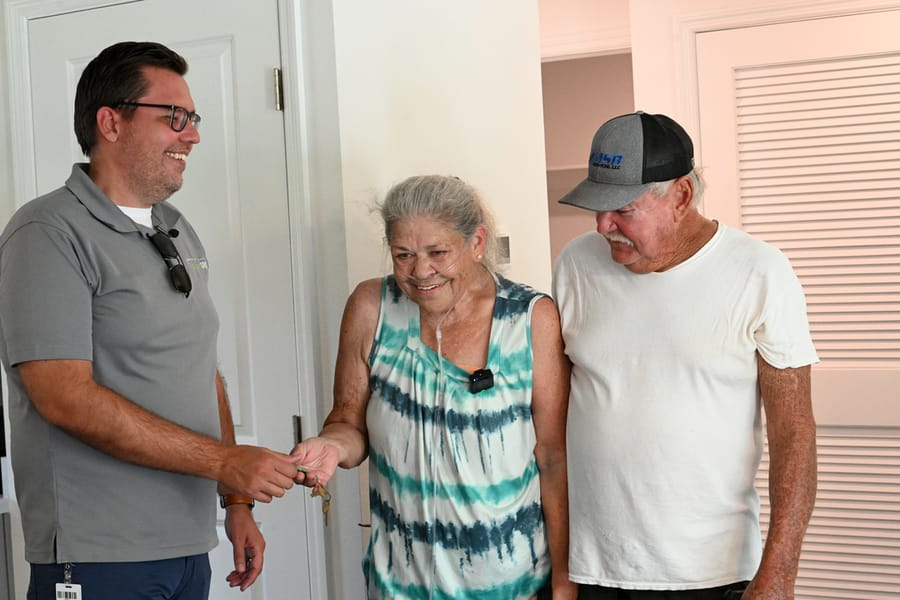 20260329_RibbonCuttingResilientSRQ_089_SD