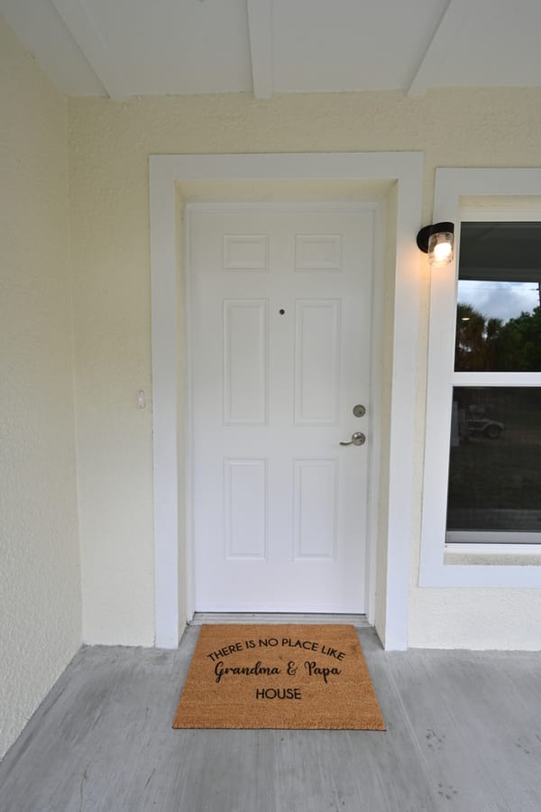 20260330_RibbonCuttingResilientSRQ_572_SD