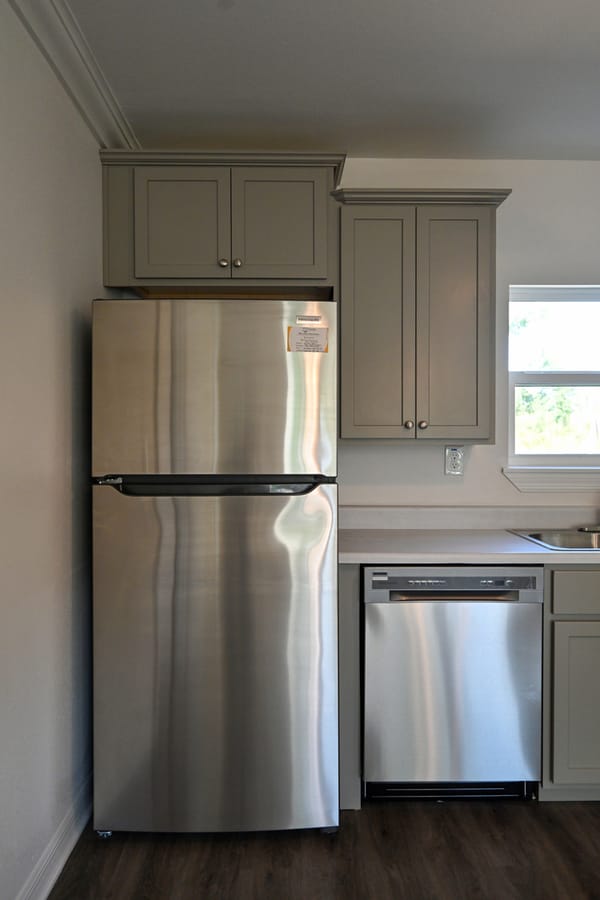 20260330_RibbonCuttingResilientSRQ_315_SD