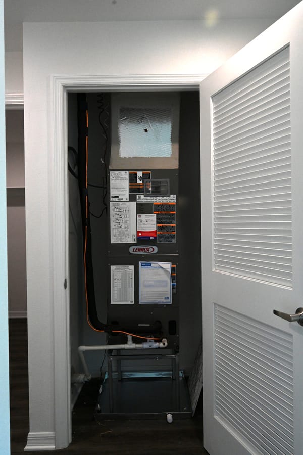 20260330_RibbonCuttingResilientSRQ_291_SD