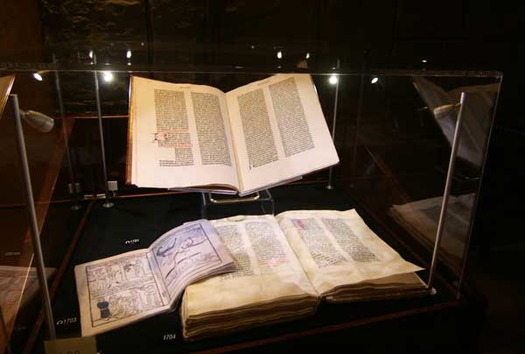 RNS-BIBLE MUSEUM b