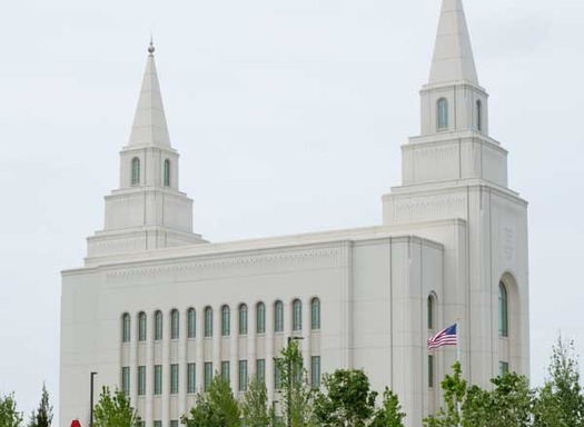 HORthumbRNS-MORMON-PATRIOTISM070212