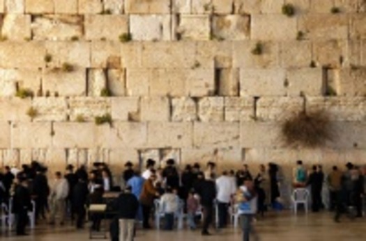 western_wall_jerusalem_night_2001