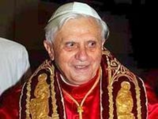 papa_benedetto__xvi__011200x150_2001