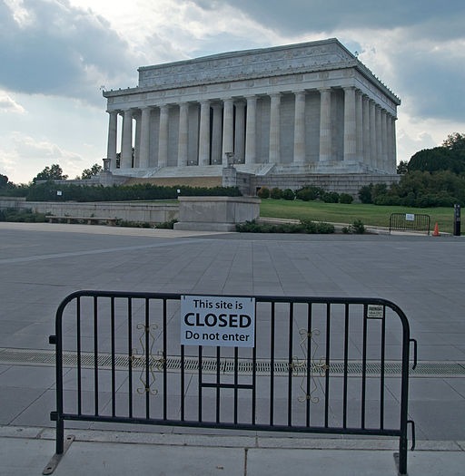 Lincoln_Memorial_During_Government_Shutdown_2013