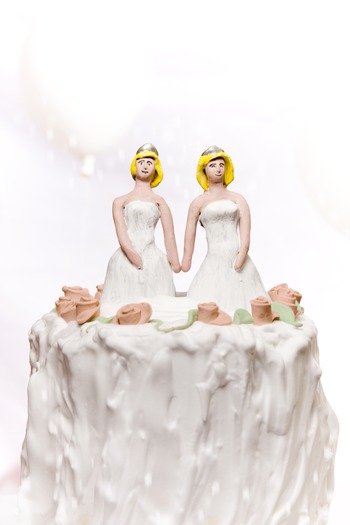 Brides on a cake