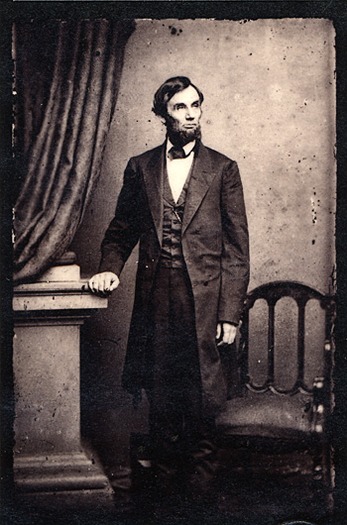 Abraham_Lincoln_standing_portrait_1863