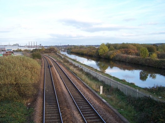 Railway_and_Canal,_Parkgate,_Rotherham_-_geograph.org.uk_-_1567100