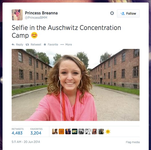 RNS-AUSCHWITZ-SELFIE