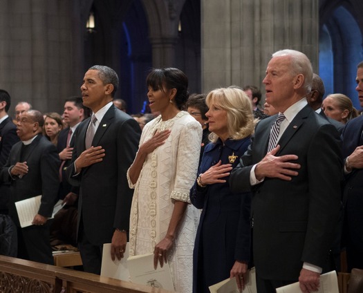 Hi resolution version of RNS-OBAMA-PRAY012213c.jpg