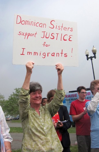 Hi resolution version of RNS-NUNS-BUS052913d.jpg
