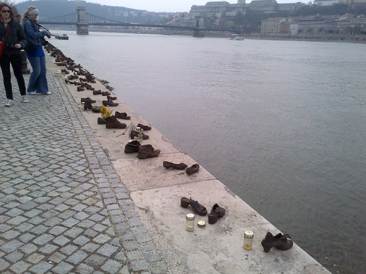 Hi resolution version of RNS-HUNGARY-HOLOCAUST031914.jpg