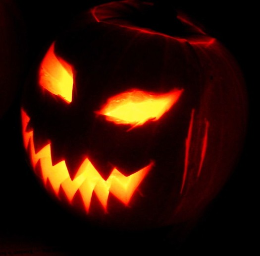 640px-Jack-o-Lantern_2003-10-31