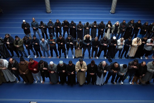 Muslims pray after attack on Charlie Hebdo