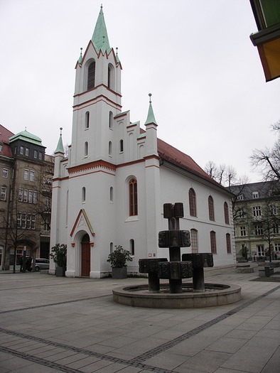 RNS-CHURCH-SYNAGOGUE