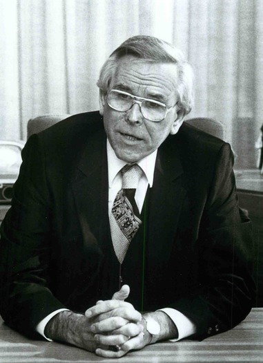 RNS-SCHULLER-OBIT a