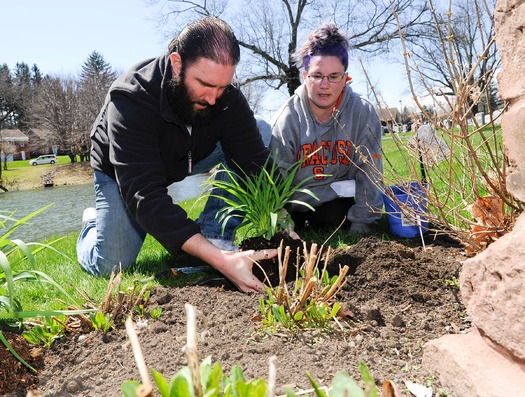 High resolution version of RNS-BABY-MEMORIAL050515d.jpg