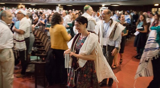 High resolution version of RNS-WOMEN-RABBIS040815.jpg