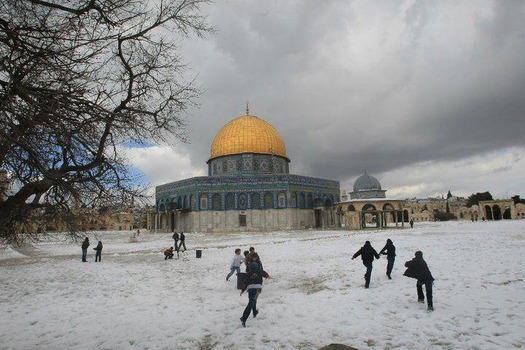 Jerusalem in snow 4 dome of the rock