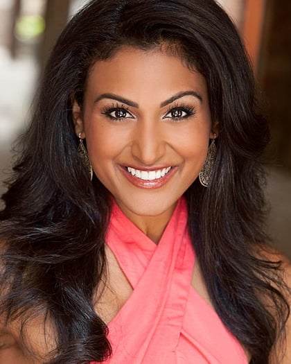 479px-Nina_davuluri_2013-09-16_14-14