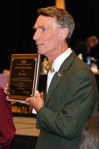 512px-CSICON_2011-Bill_Nye-CFI_In_Praise_of_Reason_Award