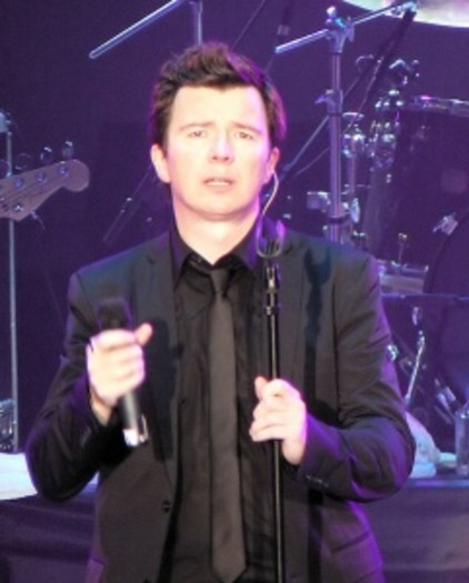 483pxrick_astleycropped_300