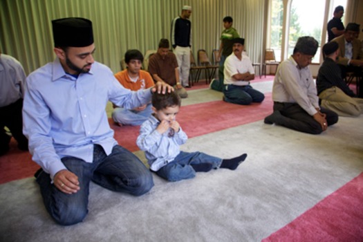 RNS AHMADI MUSLIM b