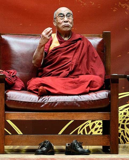 RNS-DALAILAMA-CHAIR