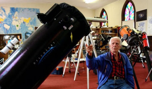NNS ASTRONOMY GURU2.JPG