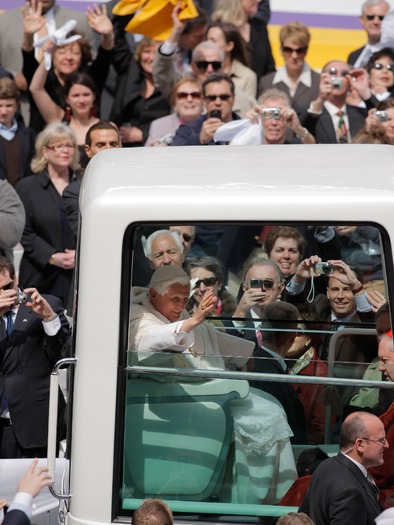 RNS POPE SUNDAY