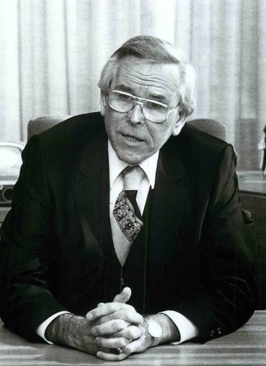 RNS-SCHULLER-OBIT